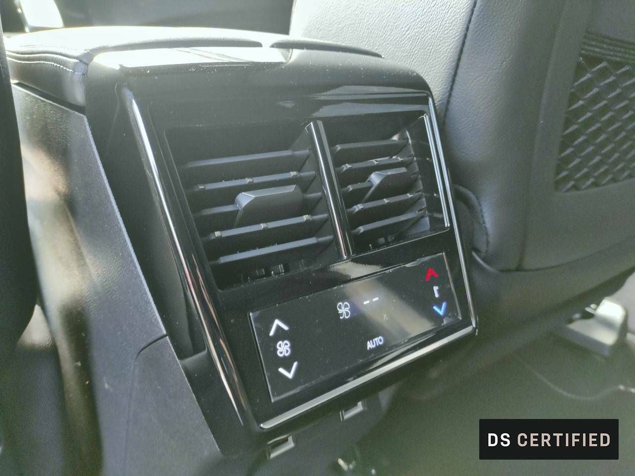 Foto DS Automobiles DS 7 13