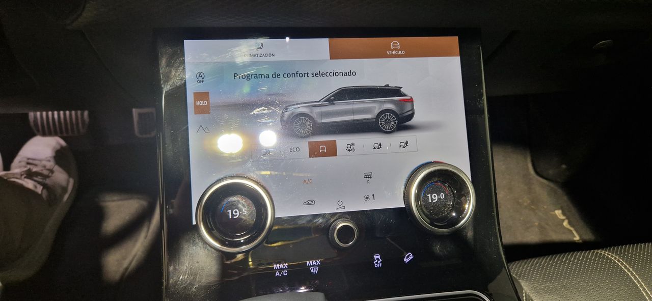 Foto Land-Rover Range Rover Velar 23