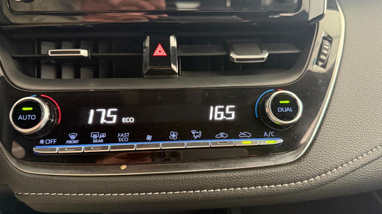 Foto Toyota Corolla 10
