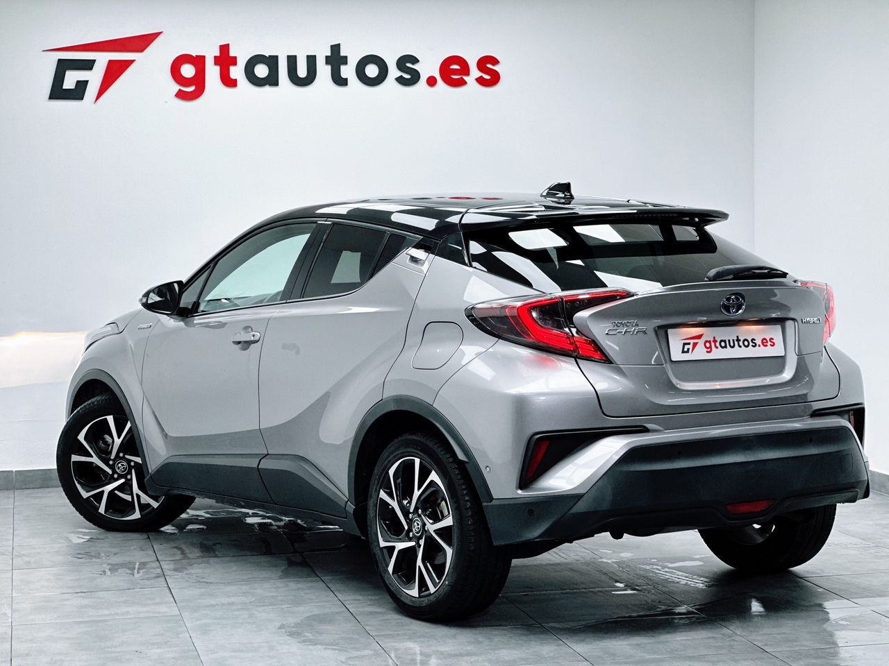 Foto Toyota C-HR 2