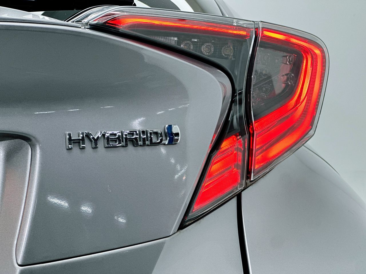 Foto Toyota C-HR 19