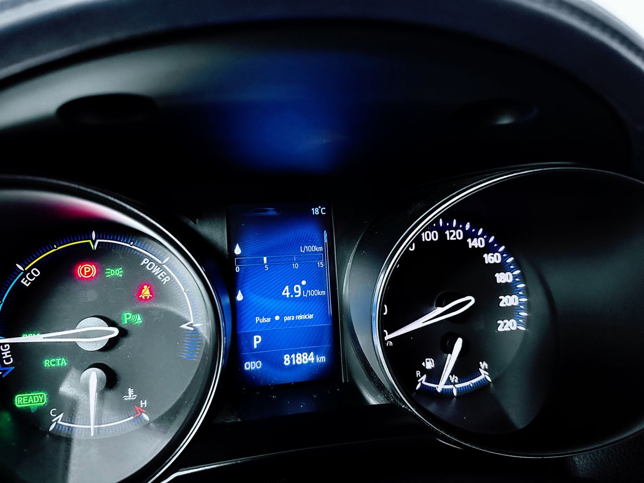 Foto Toyota C-HR 21
