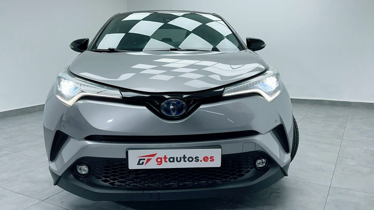 Foto Toyota C-HR 18