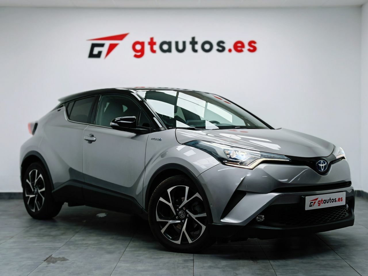 Foto Toyota C-HR 15
