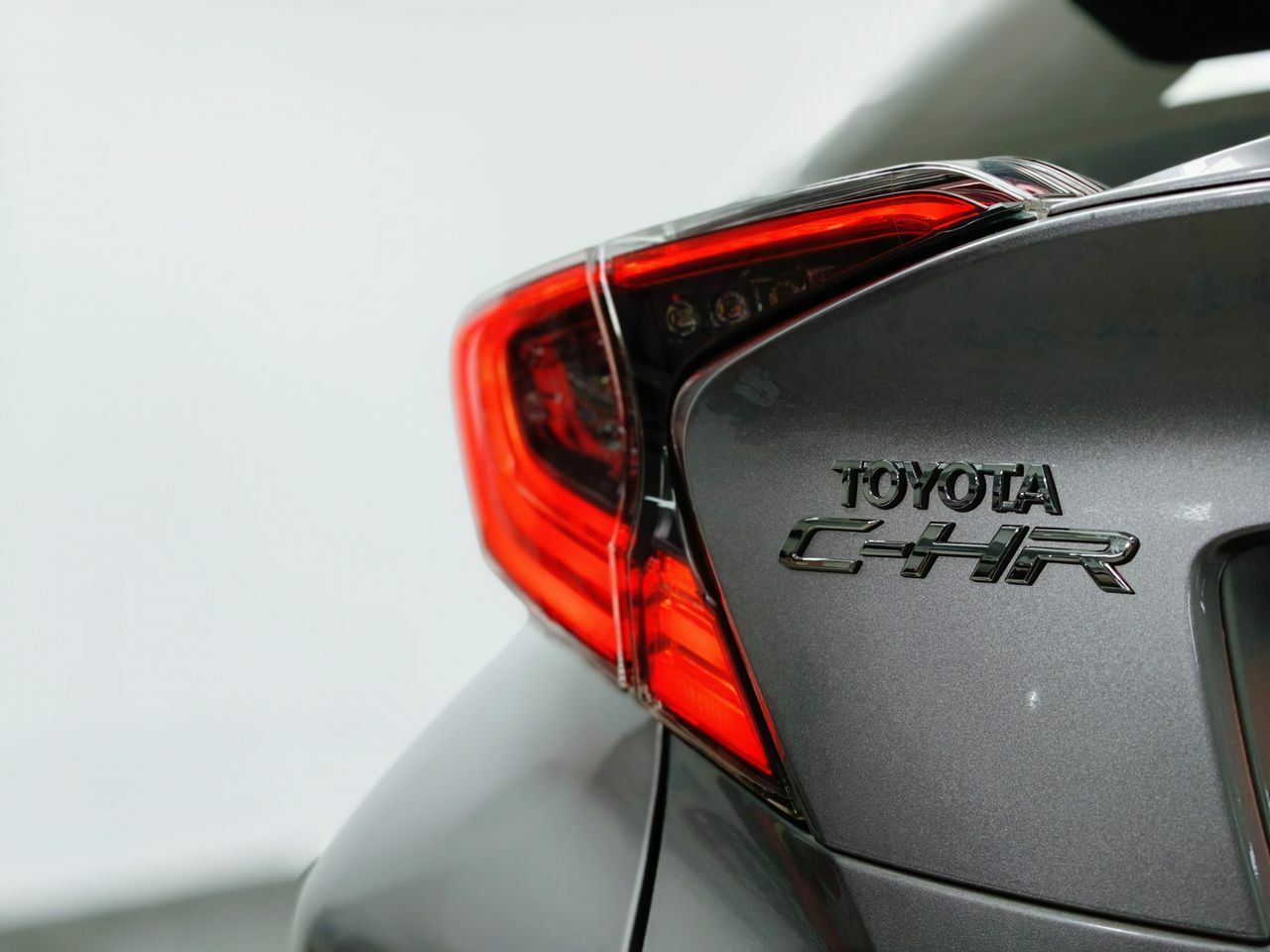 Foto Toyota C-HR 23
