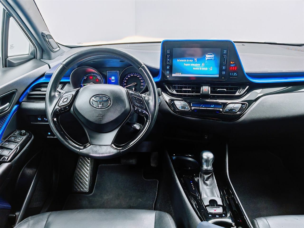 Foto Toyota C-HR 28
