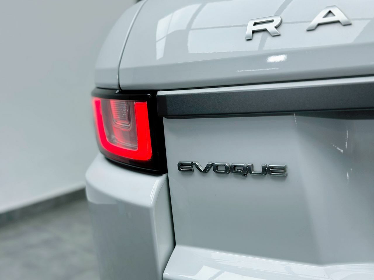 Foto Land-Rover Range Rover Evoque 11