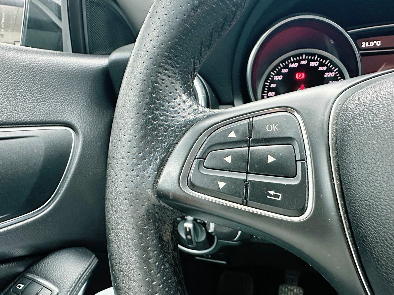 Foto Mercedes-Benz Clase CLA 12
