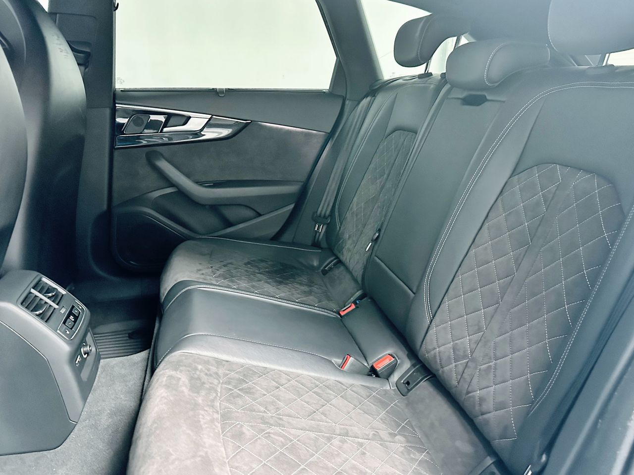 Foto Audi S4 36
