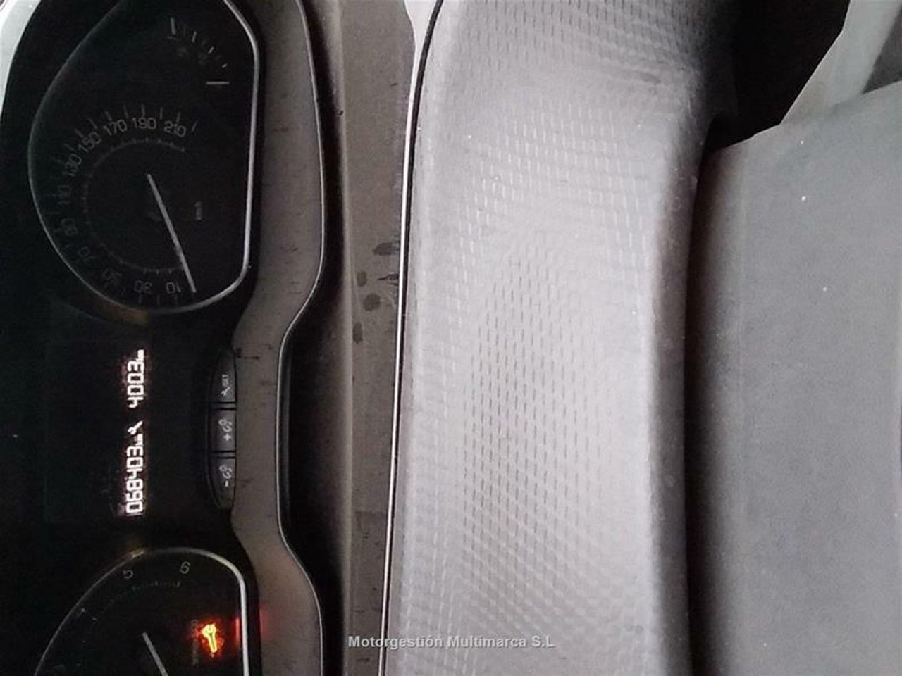 Foto Peugeot 208 8