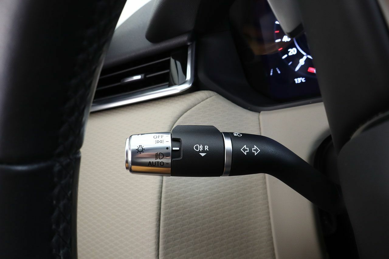 Foto Land-Rover Range Rover Velar 39