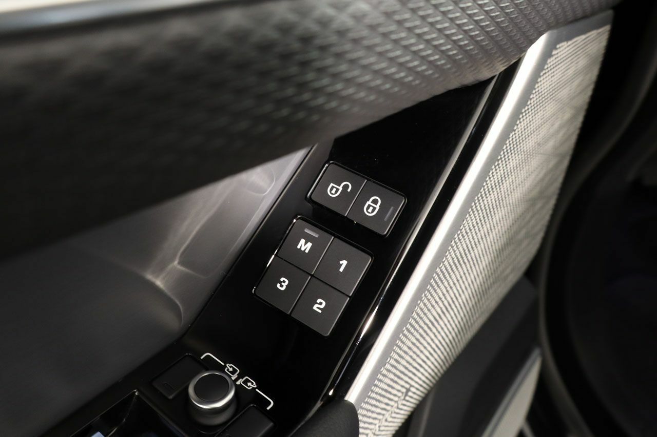 Foto Land-Rover Range Rover Velar 13