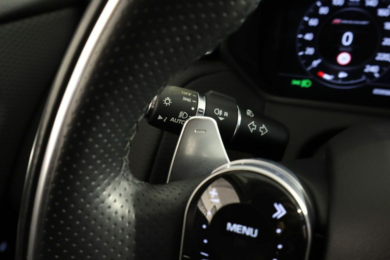 Foto Land-Rover Range Rover Velar 33