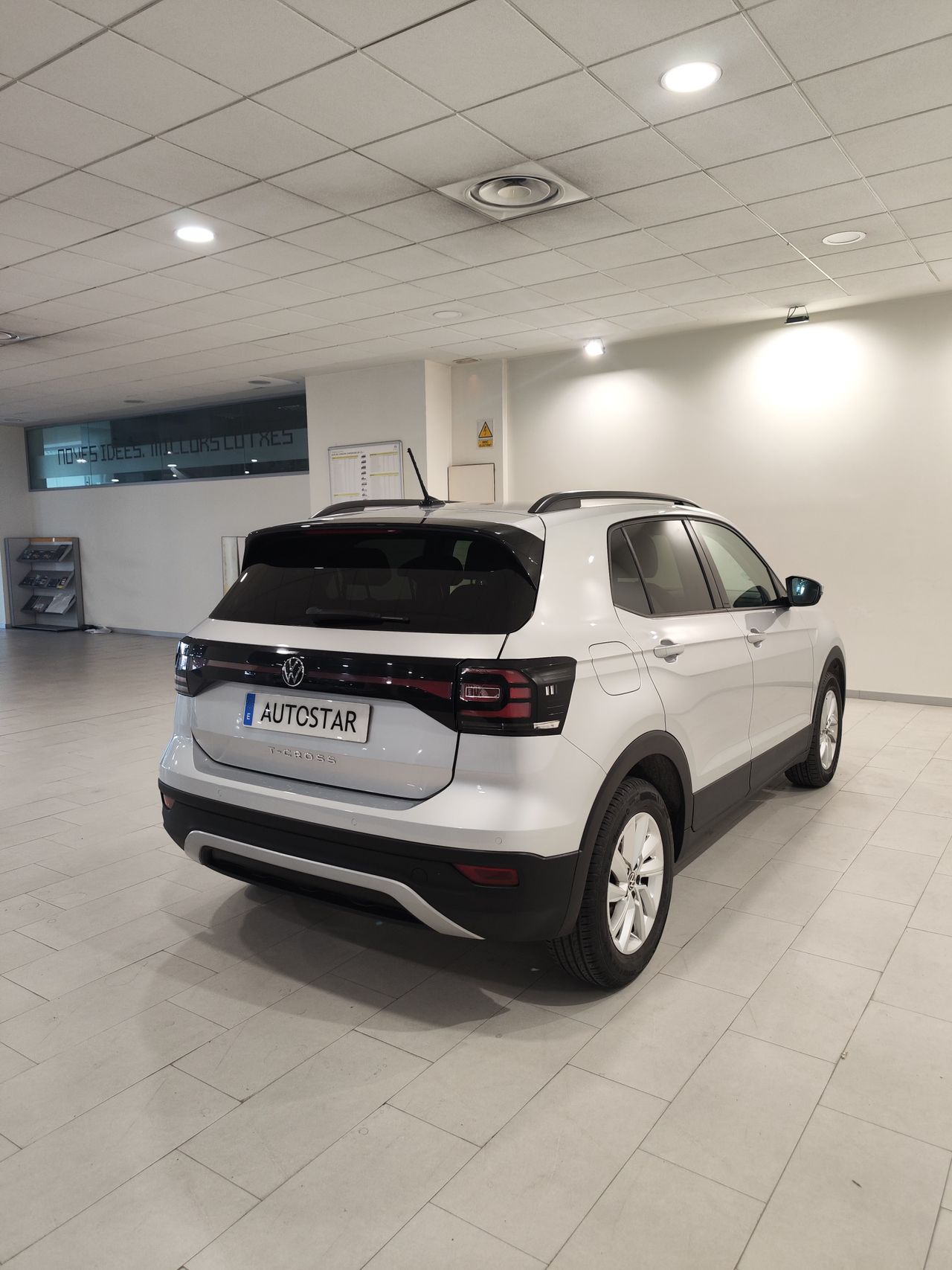 Foto Volkswagen T-Cross 19