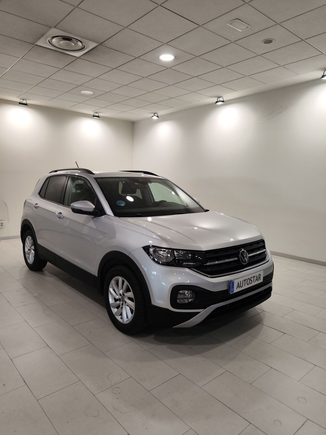 Foto Volkswagen T-Cross 1
