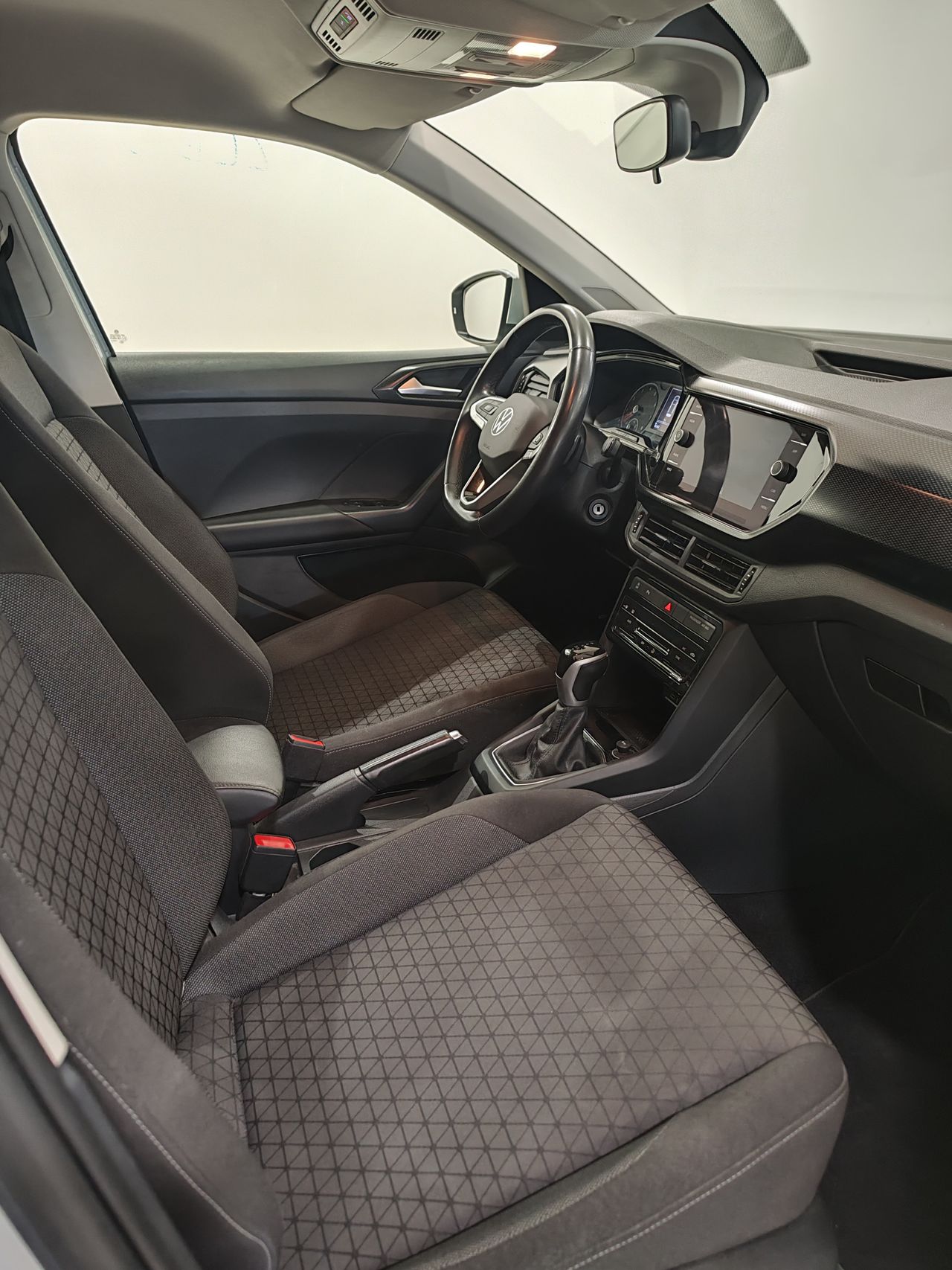 Foto Volkswagen T-Cross 8