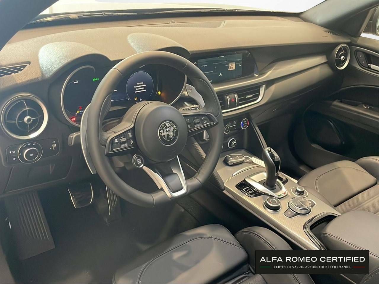Foto Alfa Romeo Stelvio 11