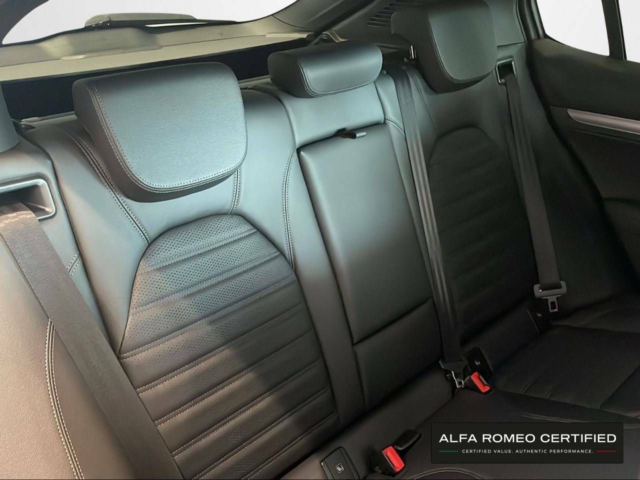 Foto Alfa Romeo Stelvio 13