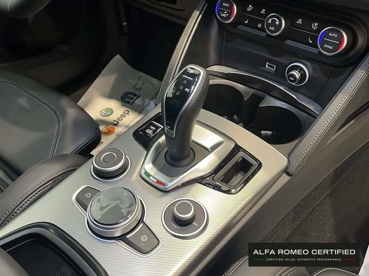 Foto Alfa Romeo Stelvio 18