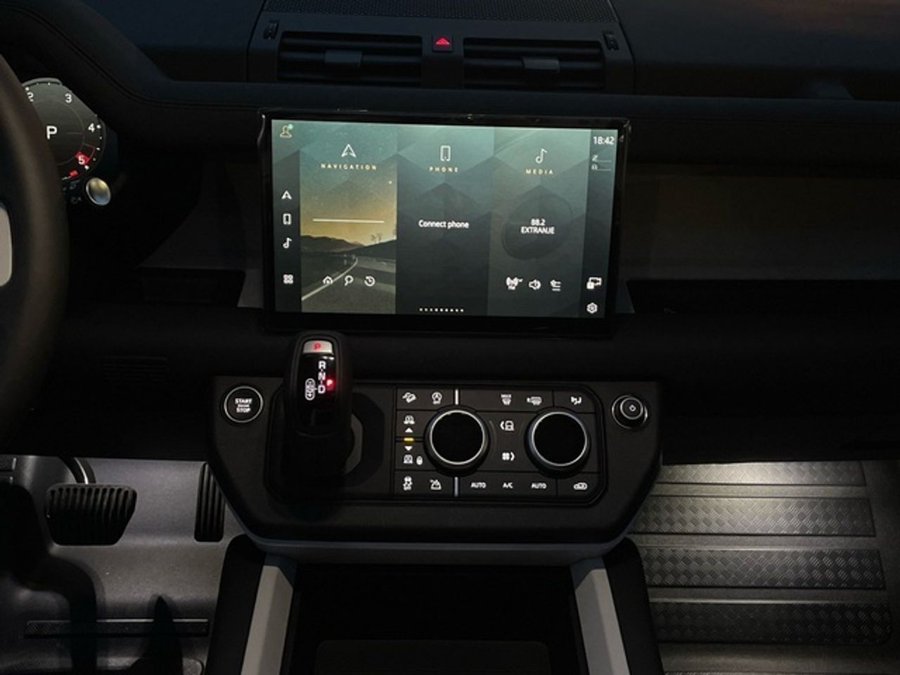 Foto Land-Rover Defender 13