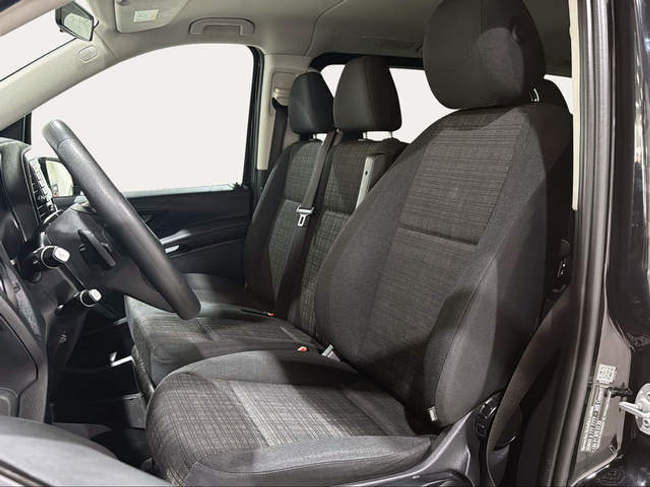 Foto Mercedes-Benz Vito 9