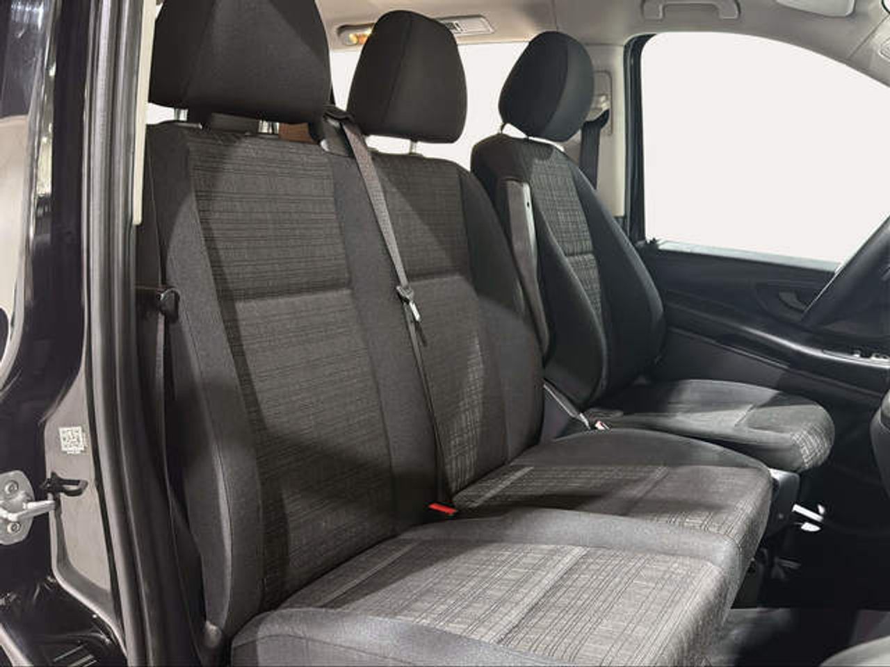 Foto Mercedes-Benz Vito 14