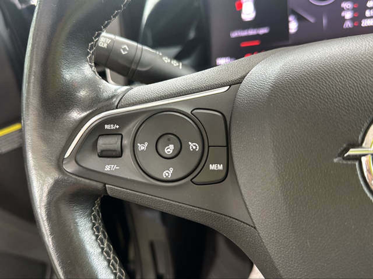 Foto Opel Grandland X 18