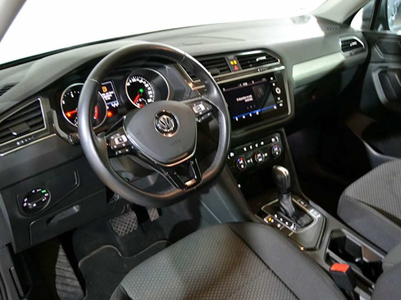 Foto Volkswagen Tiguan 11