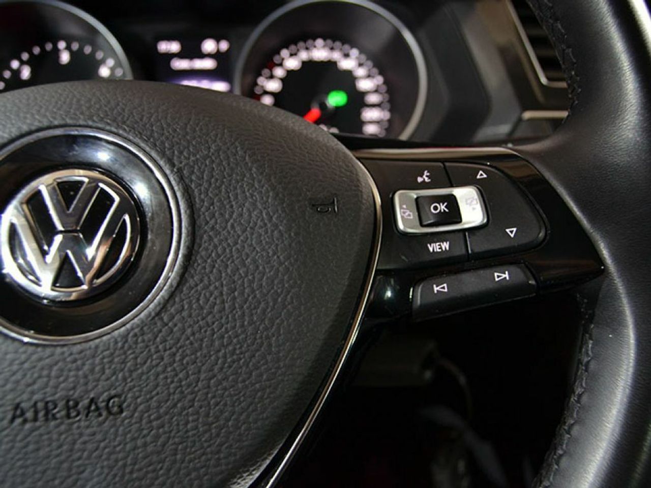Foto Volkswagen Tiguan 24
