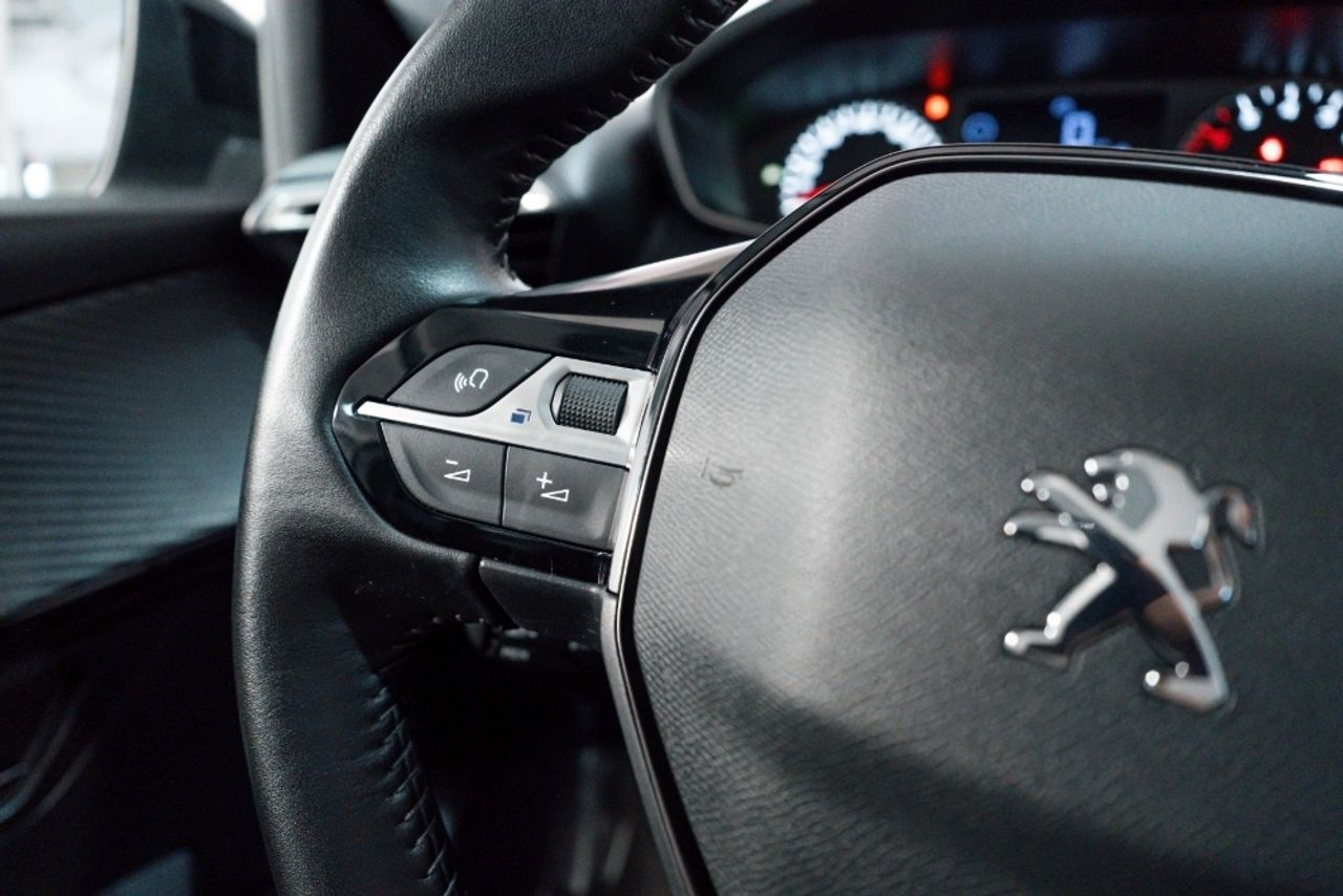 Foto Peugeot 208 9