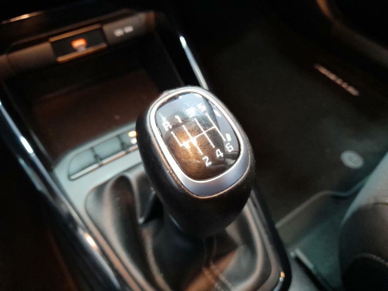 Foto Kia Stonic 23
