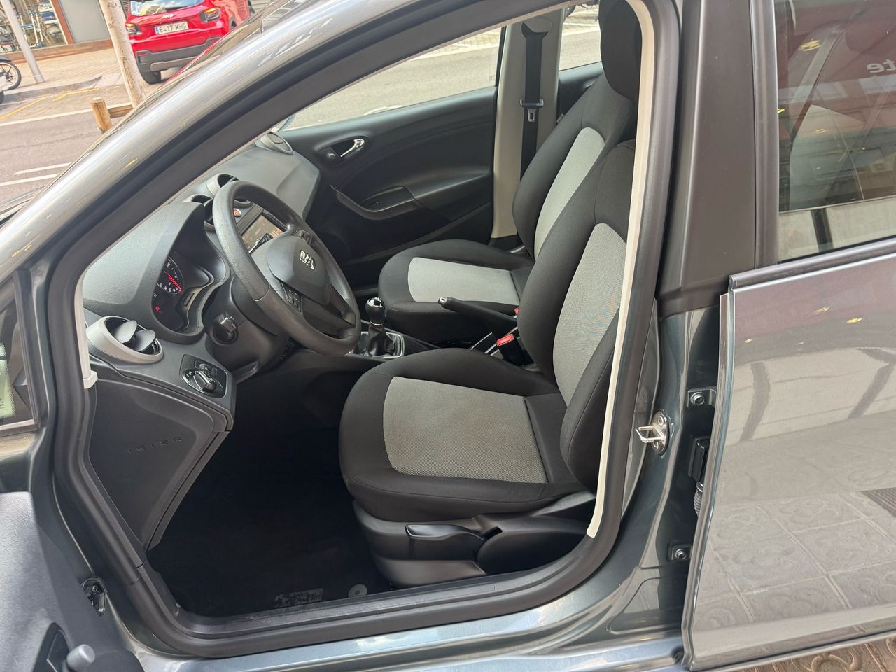 Foto Seat Ibiza 13