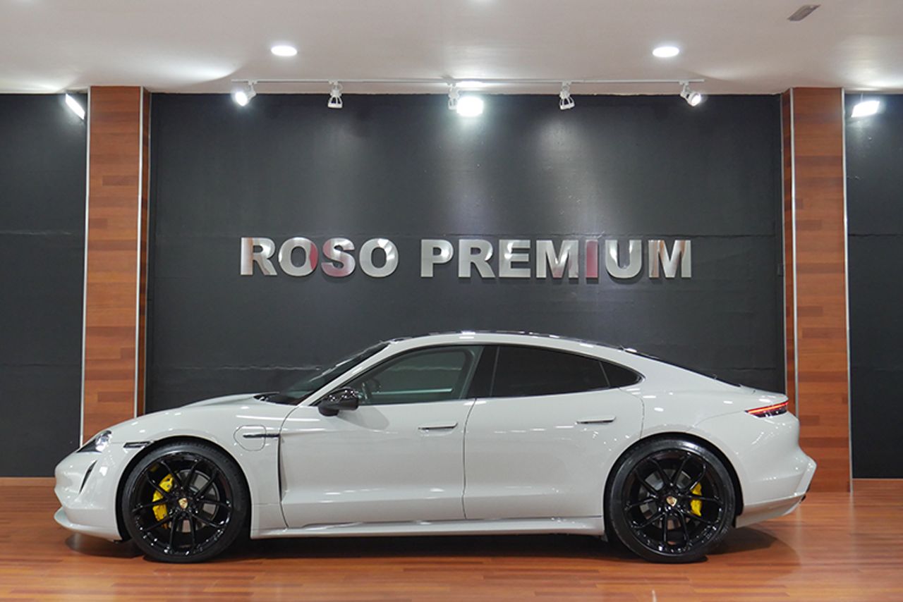 Foto Porsche Taycan 2