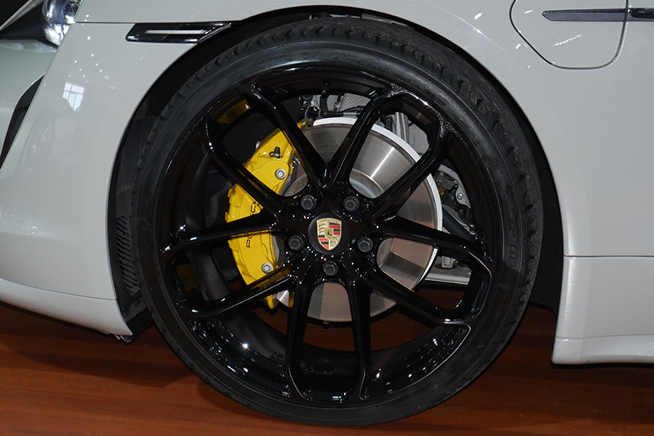 Foto Porsche Taycan 19