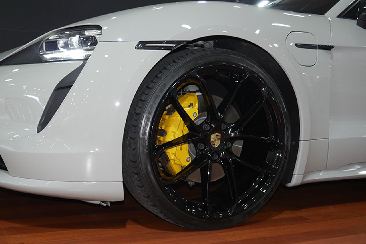 Foto Porsche Taycan 20