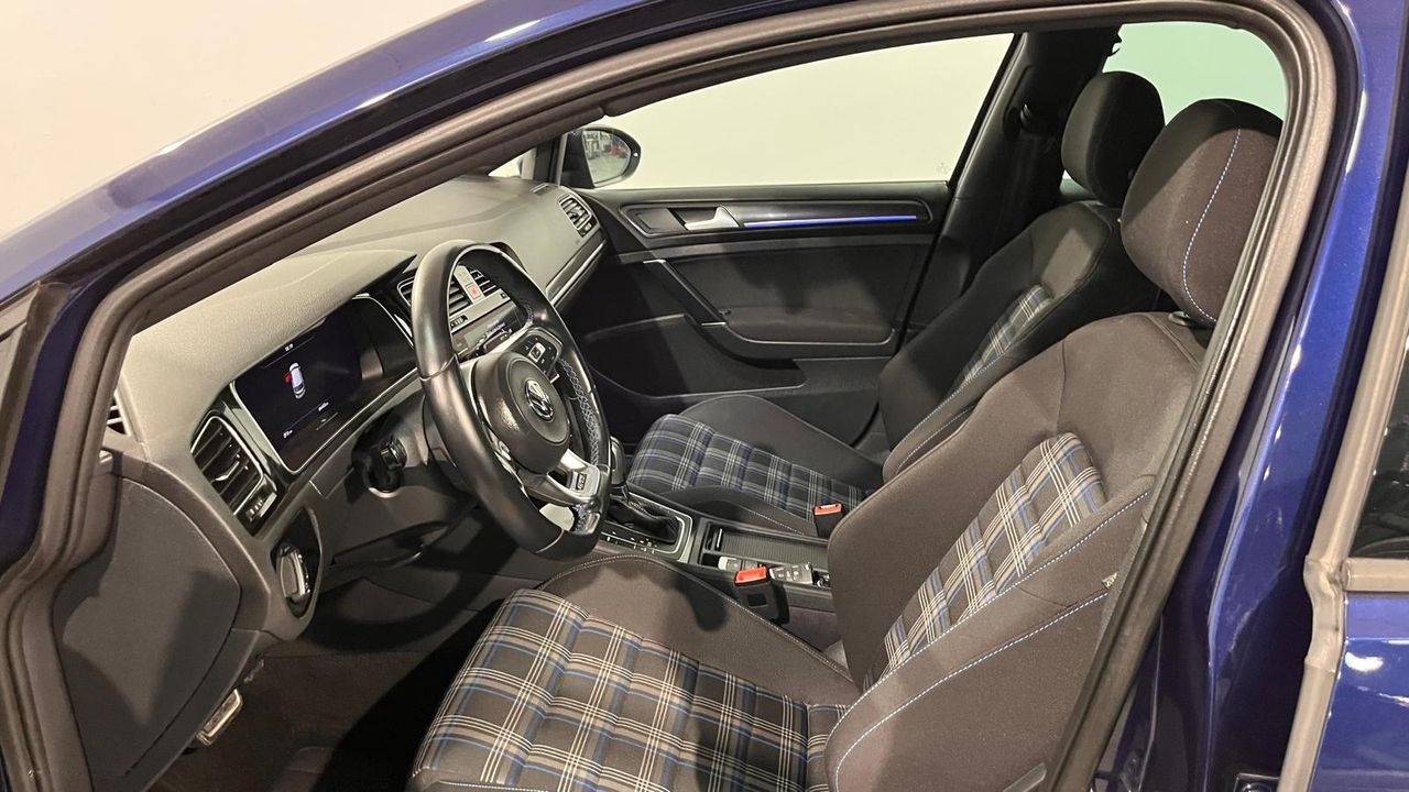 Foto Volkswagen Golf 12