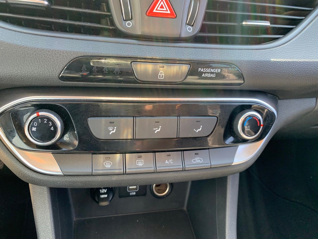Foto Hyundai i30 14