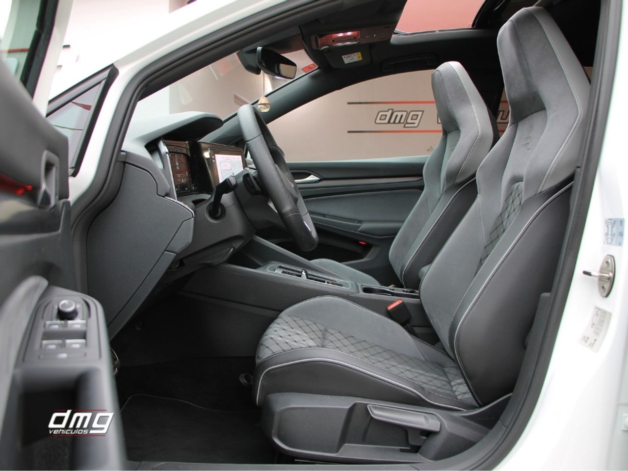 Foto Volkswagen Golf 8