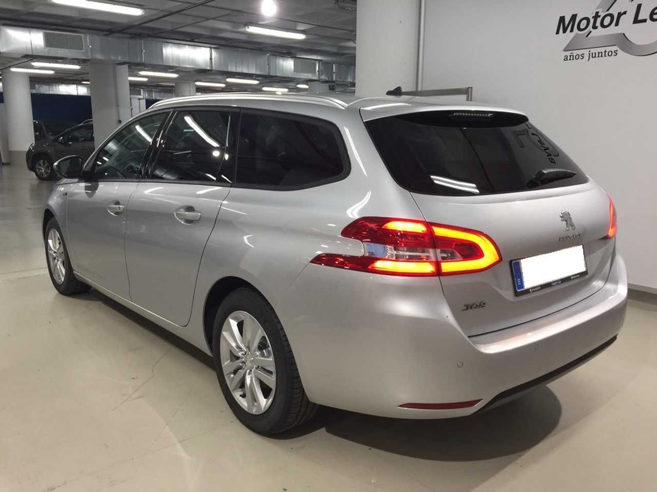 Foto Peugeot 308 8