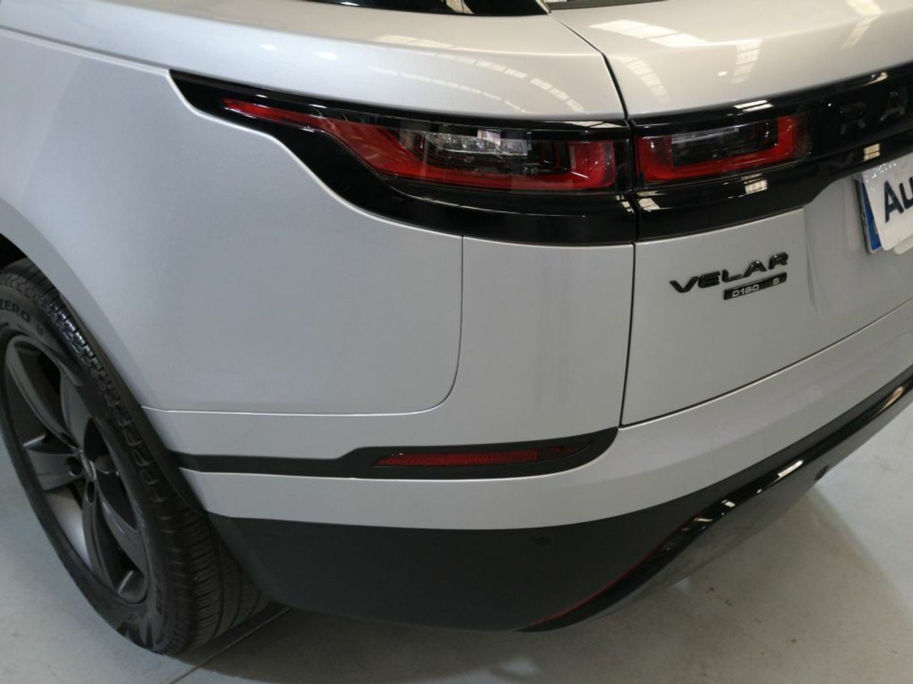 Foto Land-Rover Range Rover Velar 36