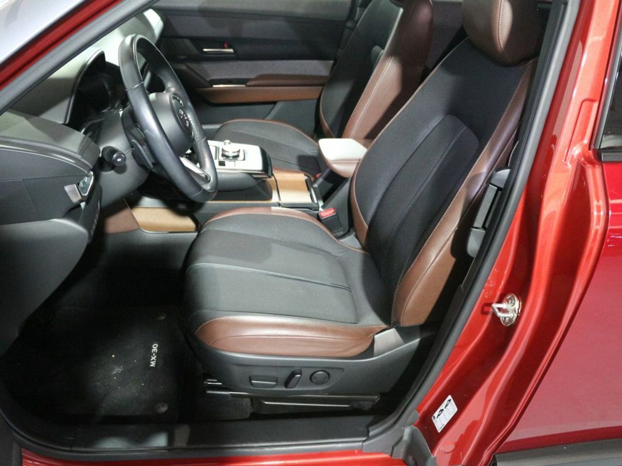 Foto Mazda MX-30 14