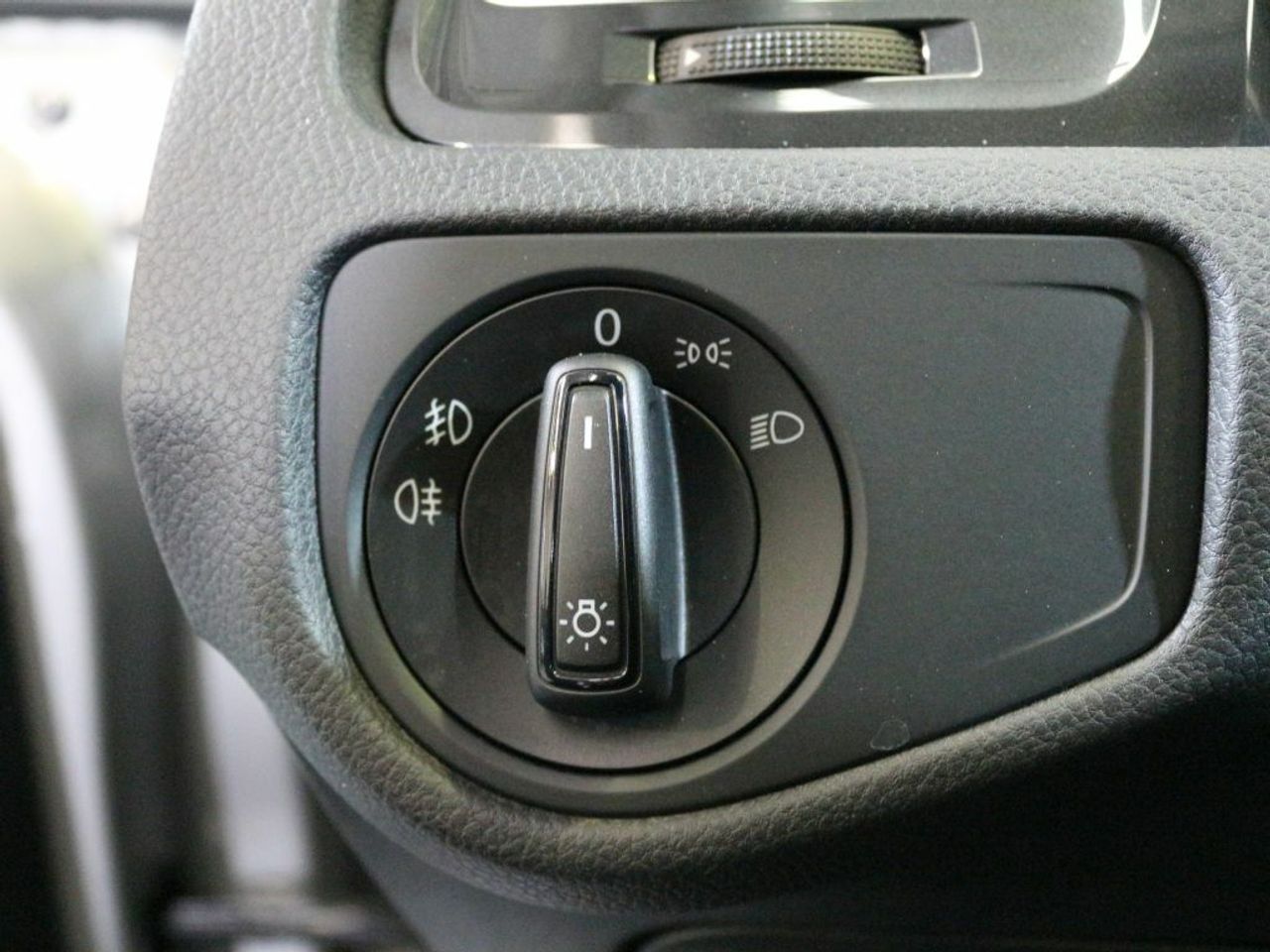 Foto Volkswagen Golf 9