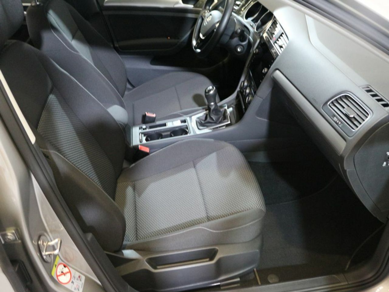 Foto Volkswagen Golf 13