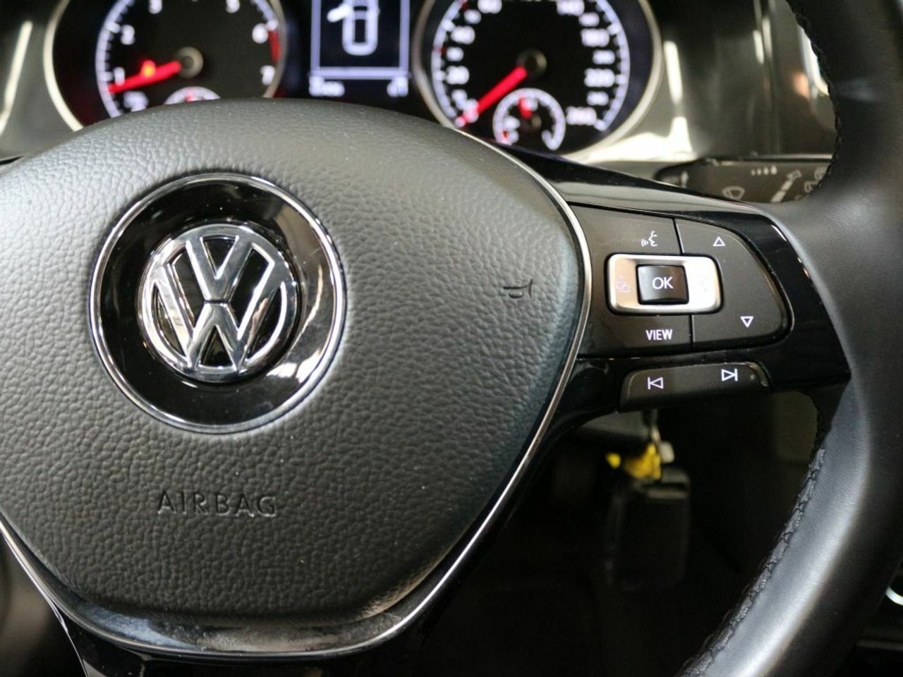 Foto Volkswagen Golf 17