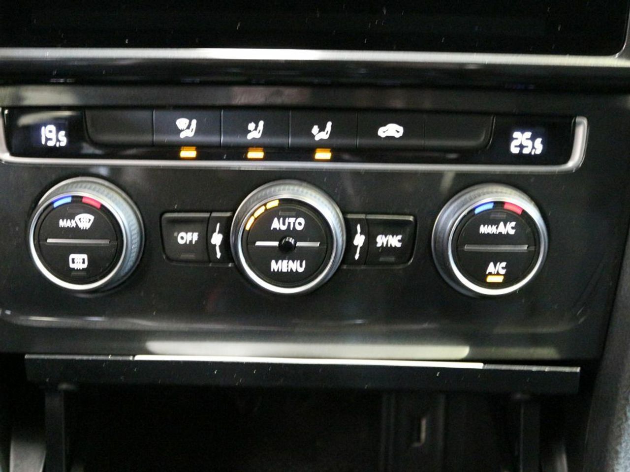 Foto Volkswagen Golf 23