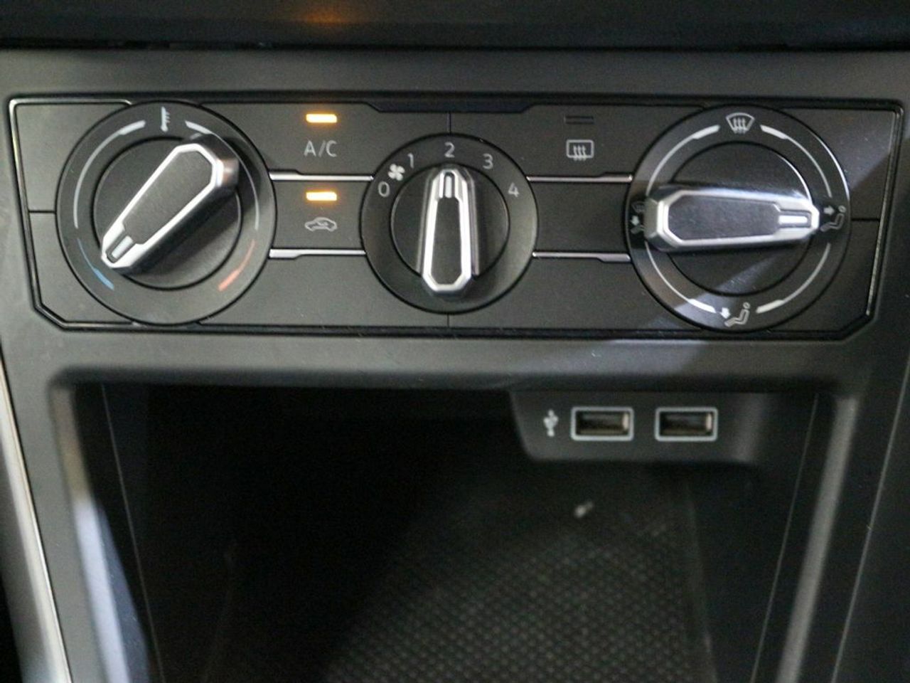 Foto Volkswagen Polo 21