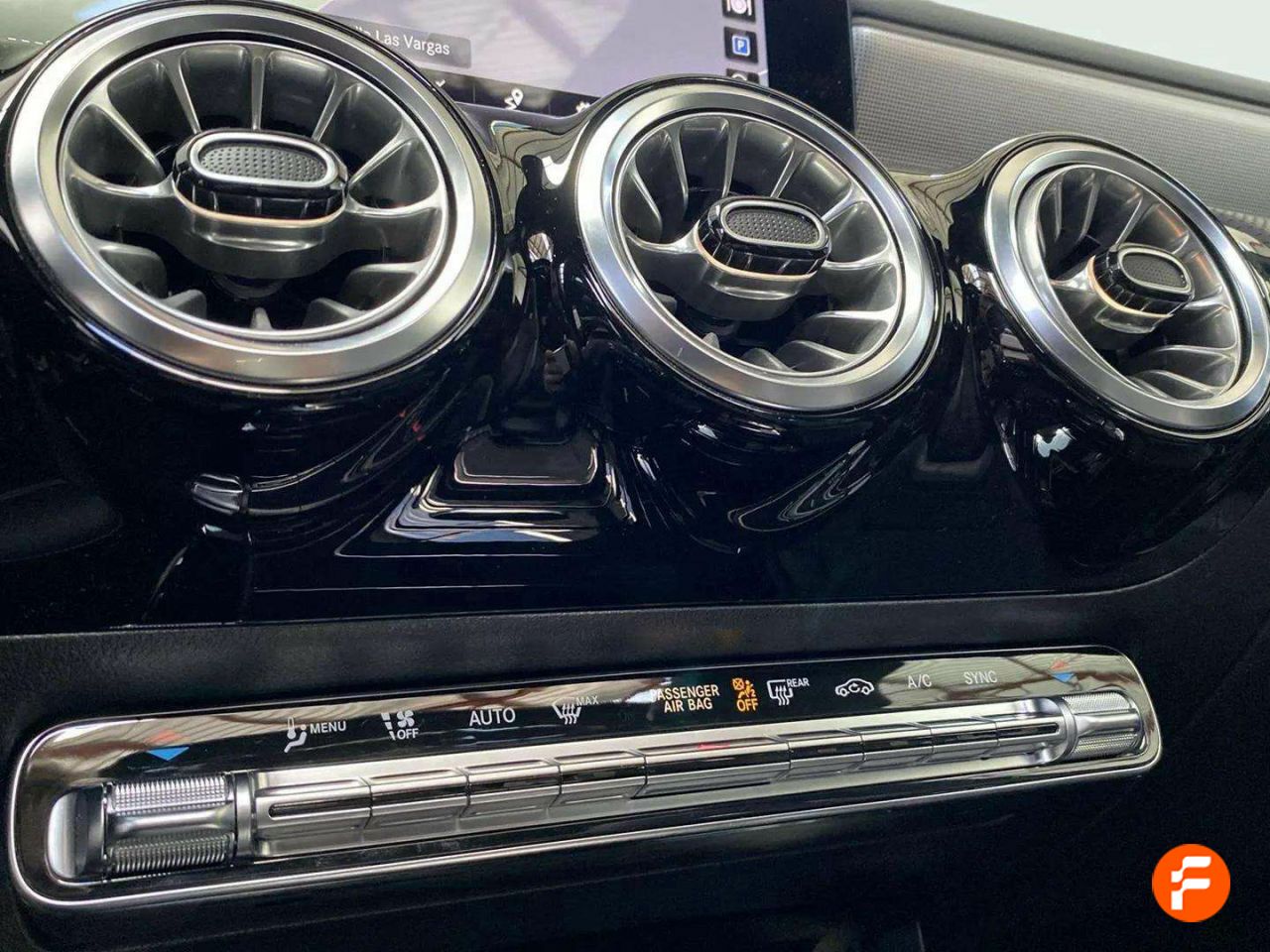 Foto Mercedes-Benz Clase CLA 26