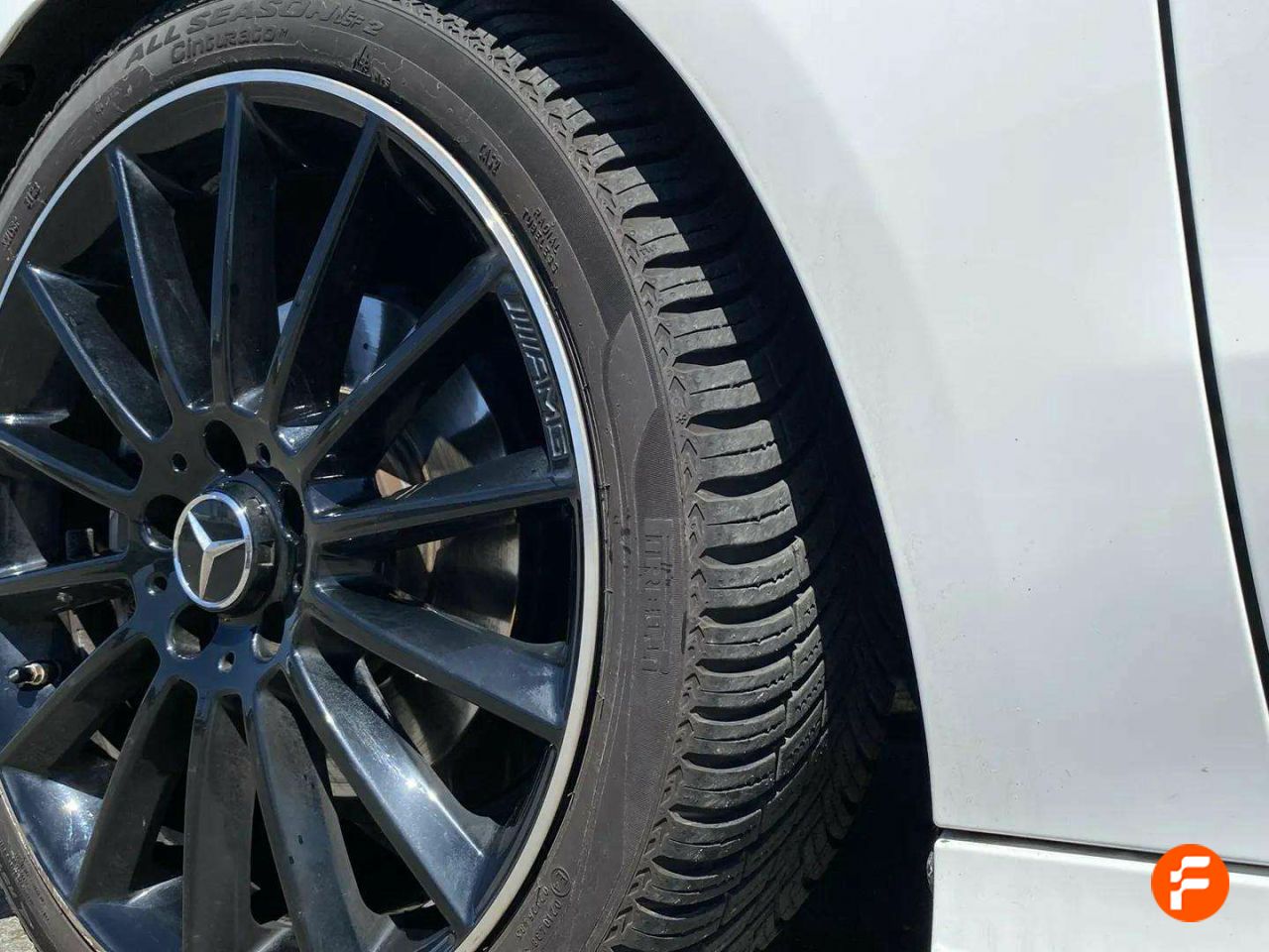 Foto Mercedes-Benz Clase CLA 33