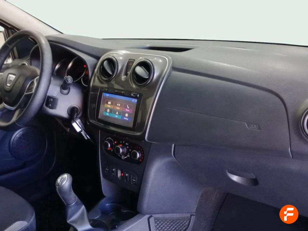 Foto Dacia Sandero 12