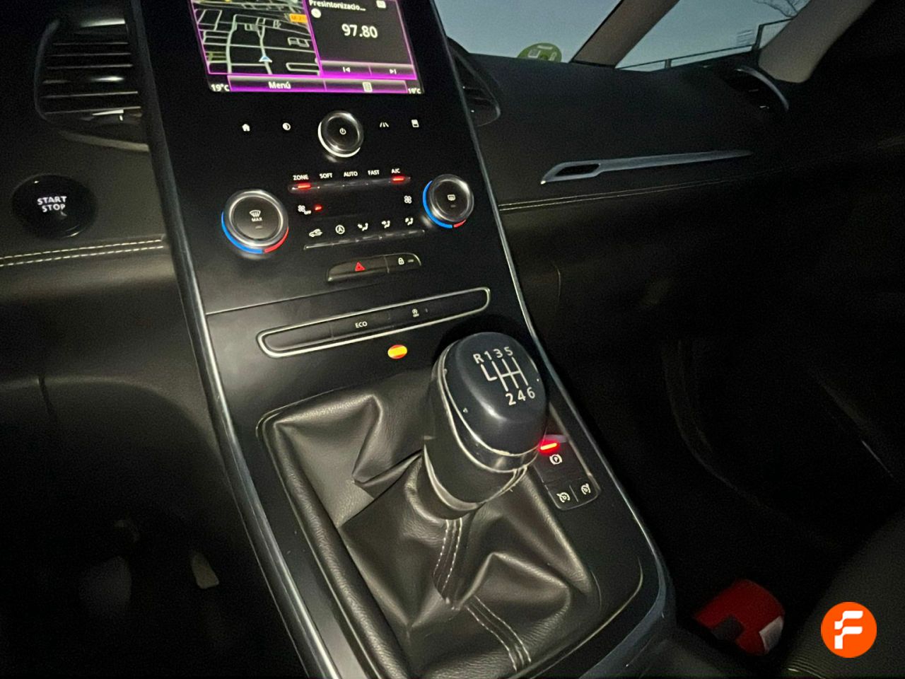 Foto Renault Grand Scénic 19
